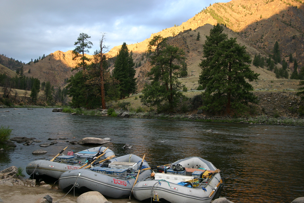 sunrise-at-camas-creek-echo-river-trips